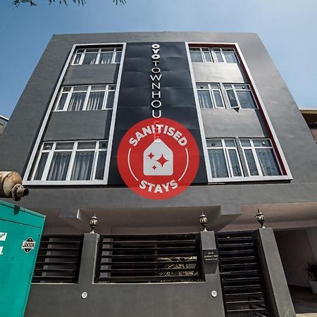 Oyo Townhouse 086 Pankha Road Hotel New Delhi Eksteriør billede